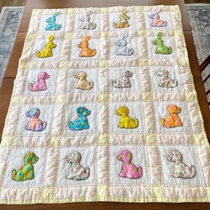 Vintage Hand Stitched Baby Quilt, Puppy Pattern